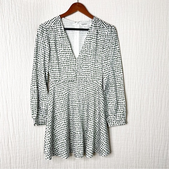 Glamorous Petite White Green Dots Deep V Dress in Long Sleeve size 2 - Picture 1 of 5